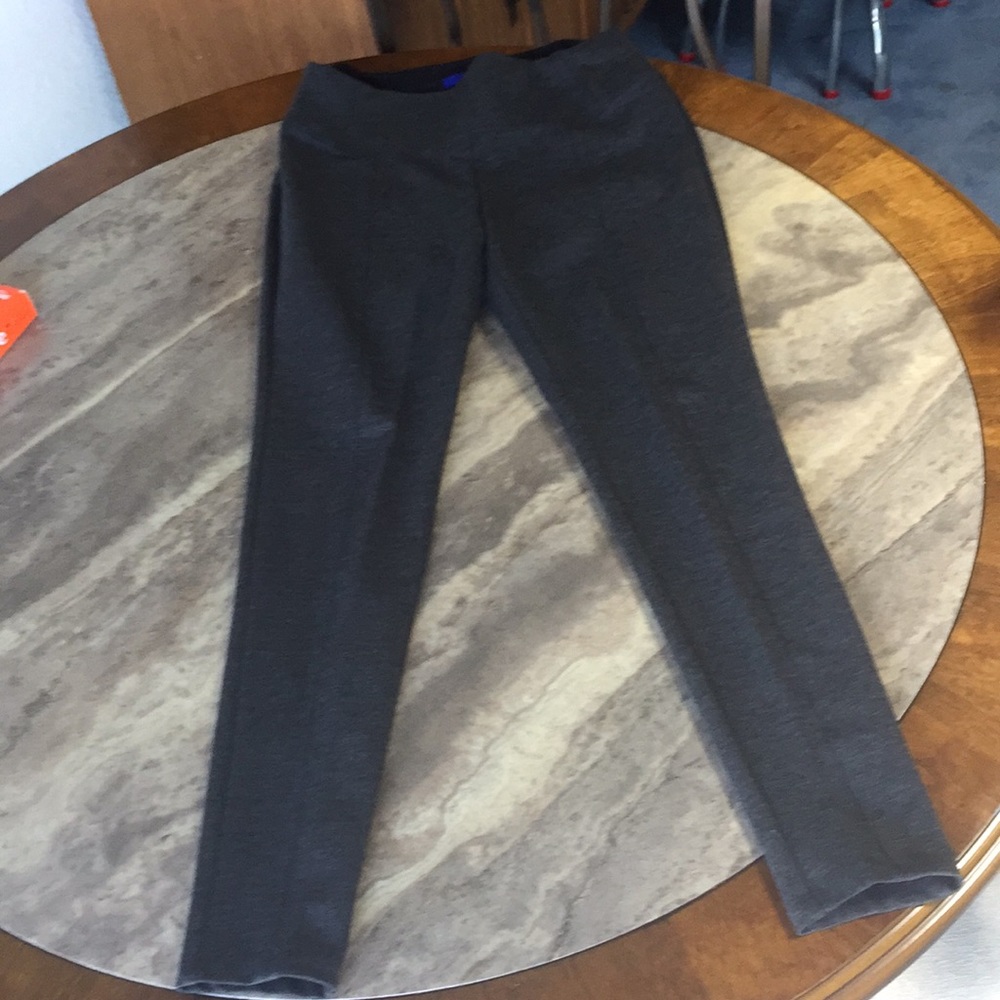Skinny leg pull on pants
